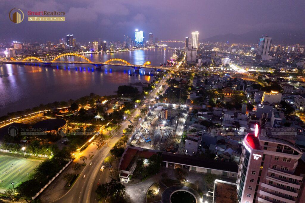 hien trang cong truong du an to hop sun ponte residence da nang