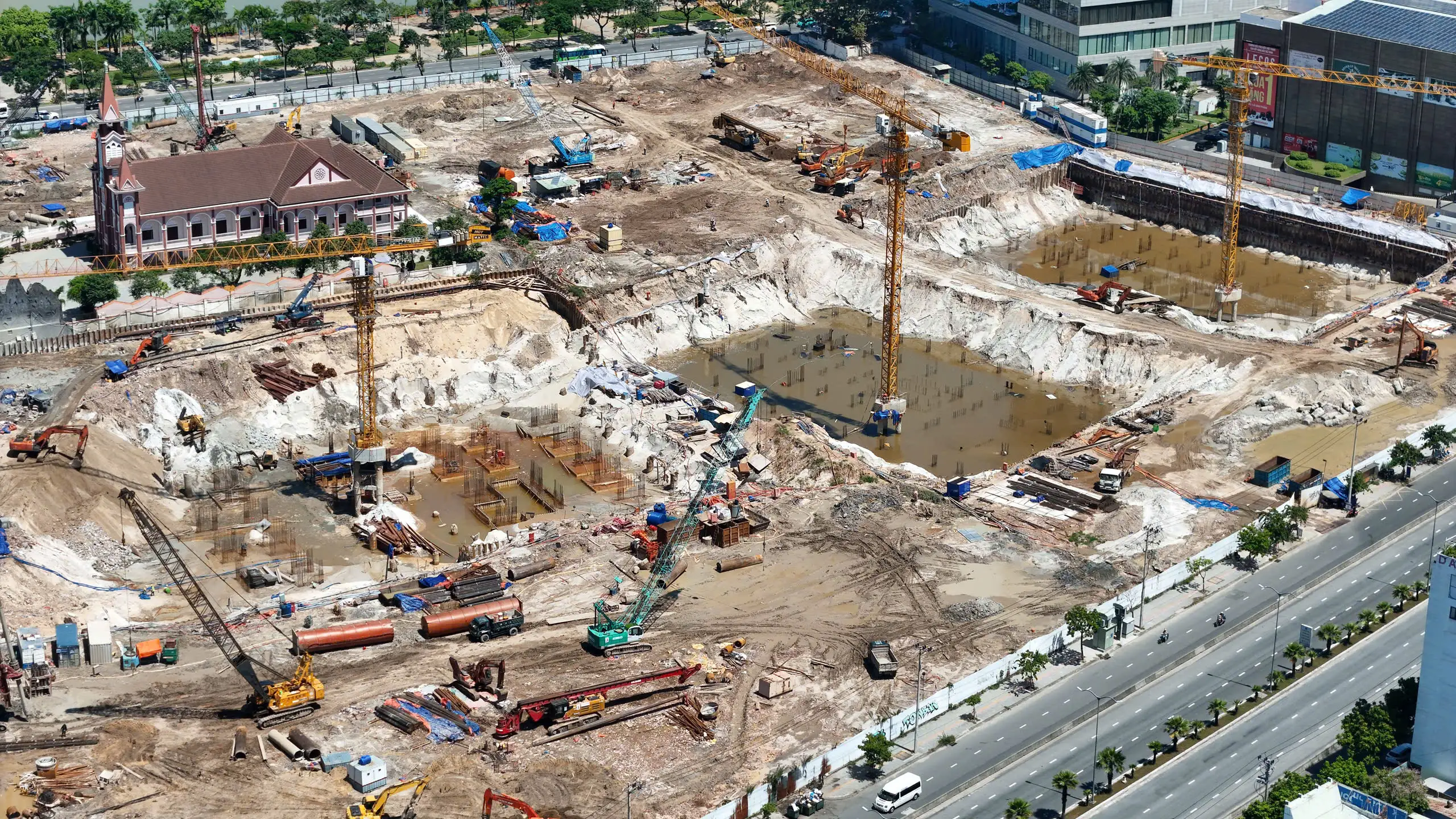 Tiến độ thực tế dự án tổ hợp căn hộ Capital Square 2 và 3 - Ảnh cập nhật tháng 5 năm 2025